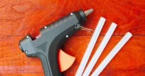 utilizzi alternativi colla a caldo