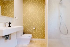 Carta da parati per il bagno.