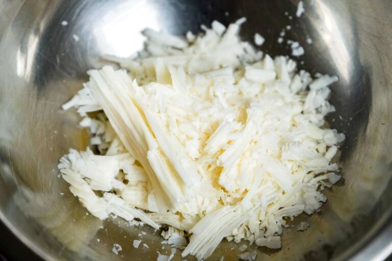 Pavimenti brillanti e puliti senza fatica: ecco l’ingrediente giusto Pavimenti brillanti e puliti senza fatica.