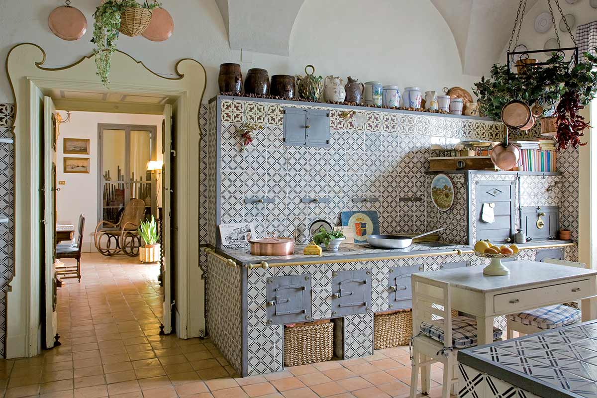 cucina in muratura con maioliche