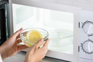 pulizia microonde trucchi