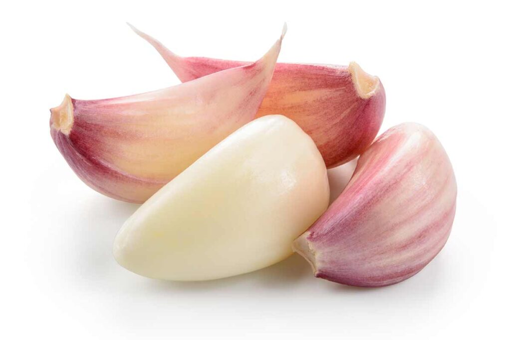 Pulire e igienizzare il water con l'aglio.