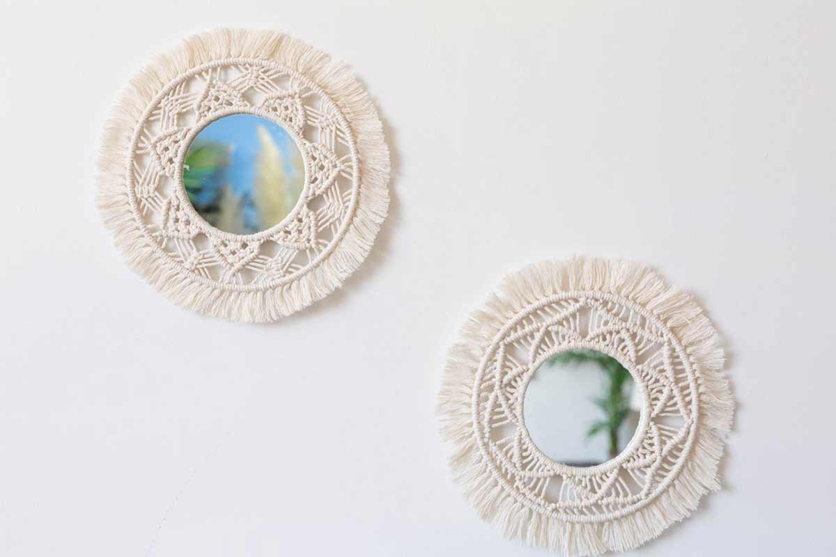specchi decorati con il macramè