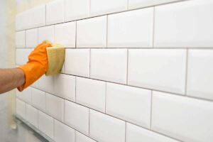 sgrassare piastrelle cucina