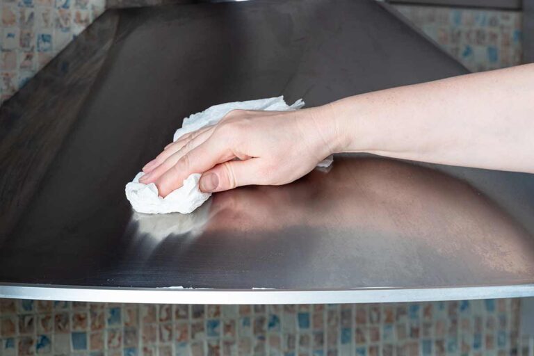 Acciaio splendente con soli 2 ingredienti: scopri il metodo naturale rivoluzionario pulire acciaio