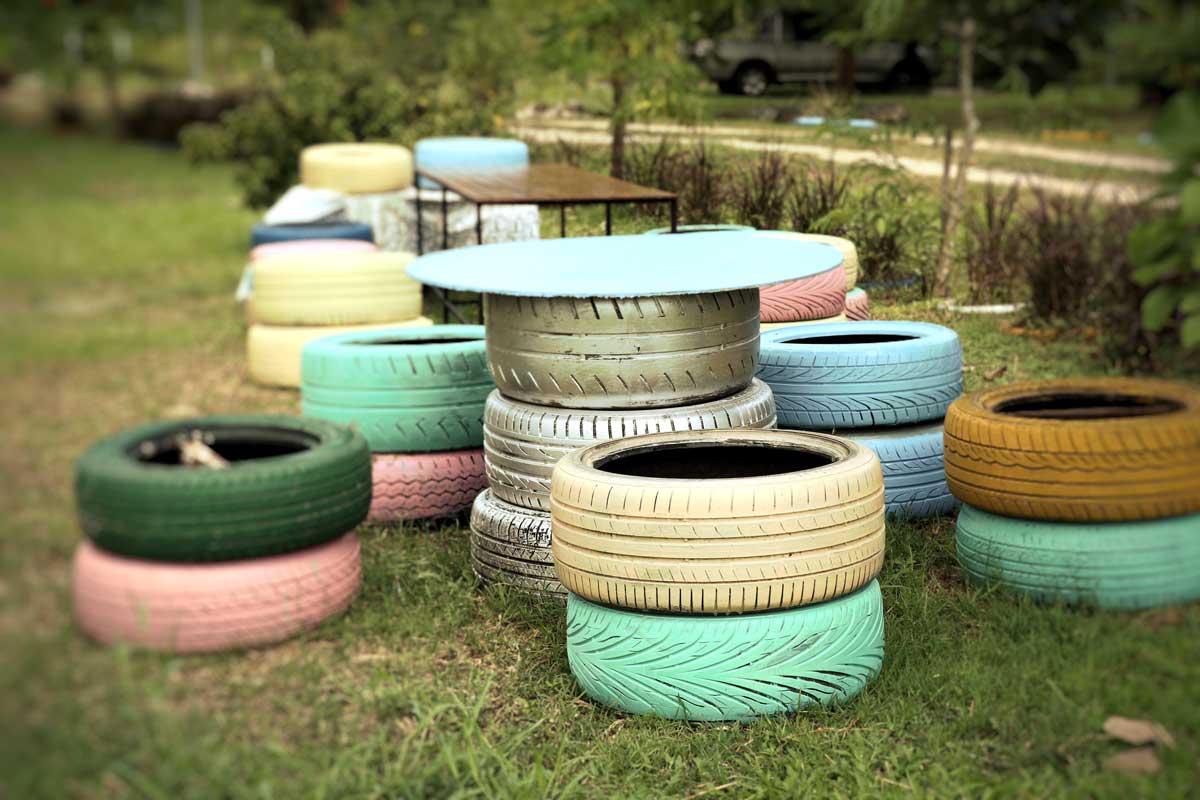 riciclo di pallet e pneumatici in giardino