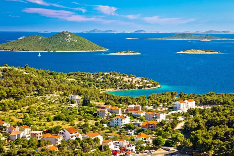 Scopri le Isole Kornati: un paradiso di mare, storia e sapori nella Croazia nascosta Scopri le Isole Kornati