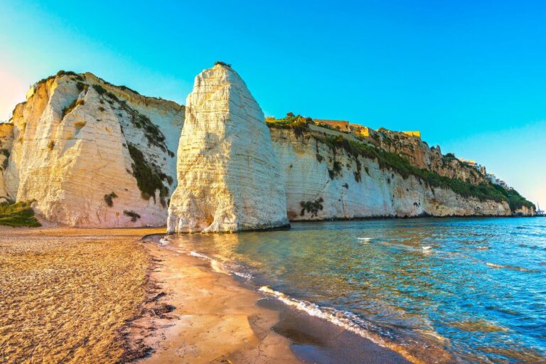 Vieste, il tesoro del Gargano: tra spiagge paradisiache e storie antiche vieste