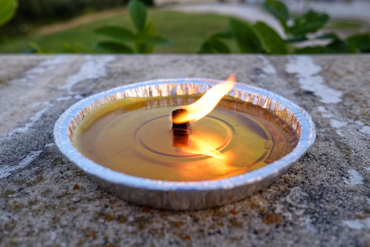 Come realizzare una candela alla citronella