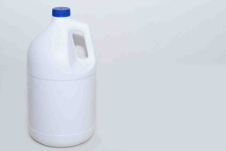 Addio candeggina: scopri come sbiancare i capi in modo naturale e sicuro Addio all'uso della candeggina