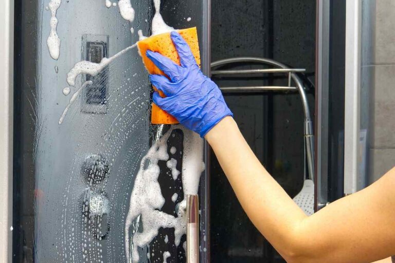 Box doccia e lavandino brillanti: il mix naturale che fa miracoli come pulire box doccia con rimedi naturali