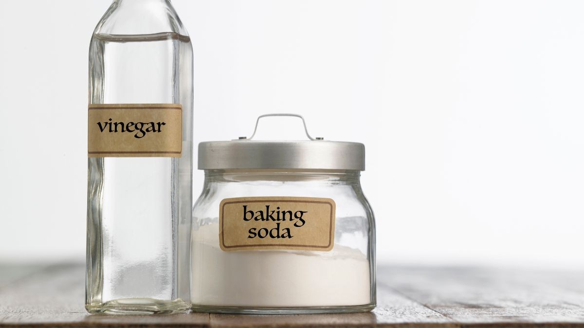come usare aceto e bicarbonato per la pulizia della lavatrice