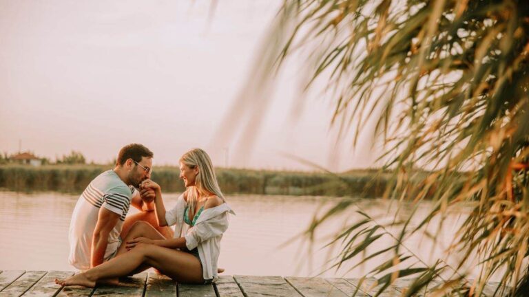 5 segni zodiacali che dimostrano amore in modi unici e indimenticabili quali sono i 5 segni che mostrano amore in modo unico