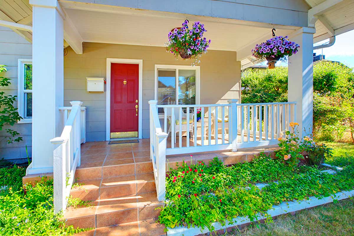 portico con fiori sospesi